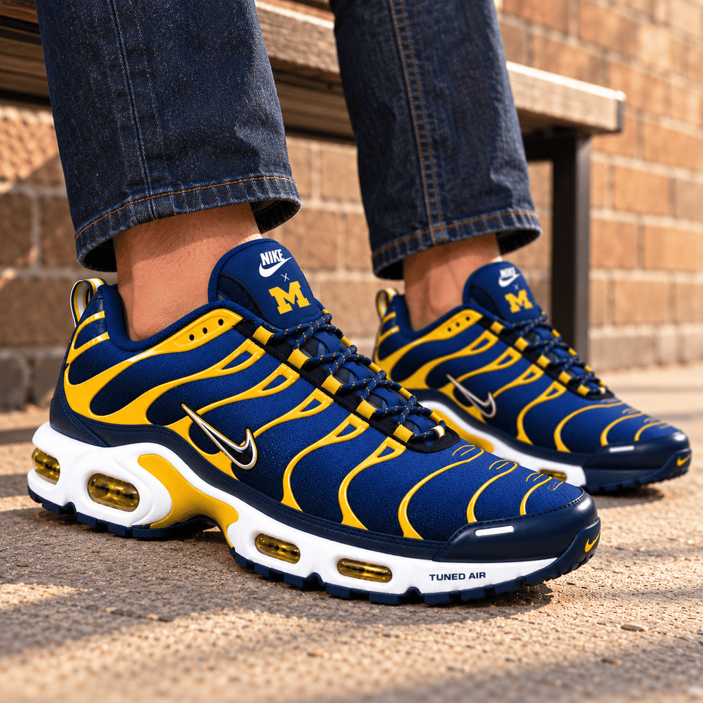 MWR Premium Custom Low-Top Sneakers PNPA